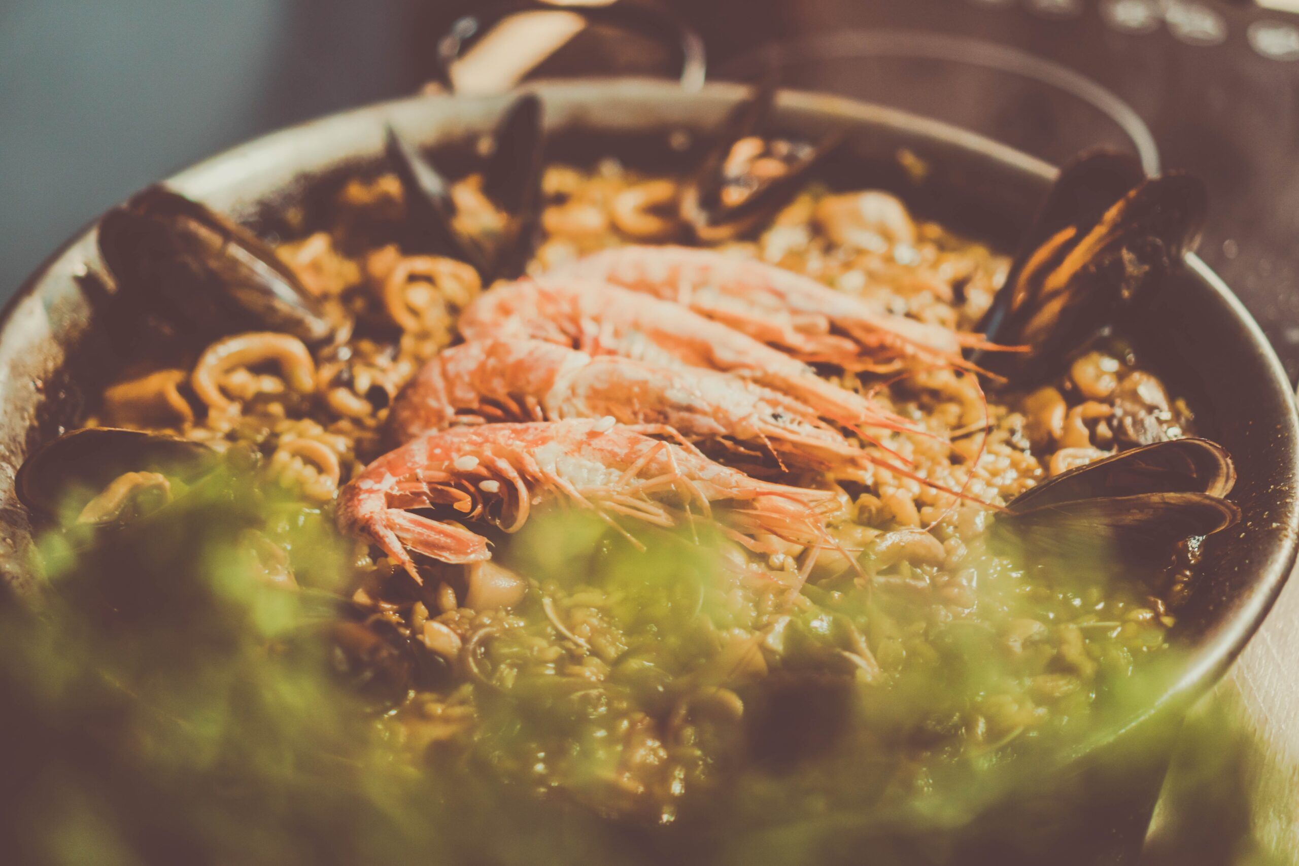 vino para verano_paella